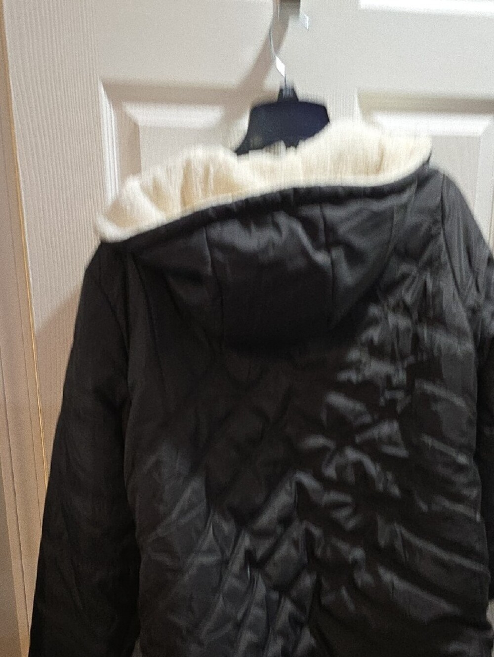 Free Country Black Quilted Hooded Jacket with Cream Sherpa Lining - Picture 10 of 13